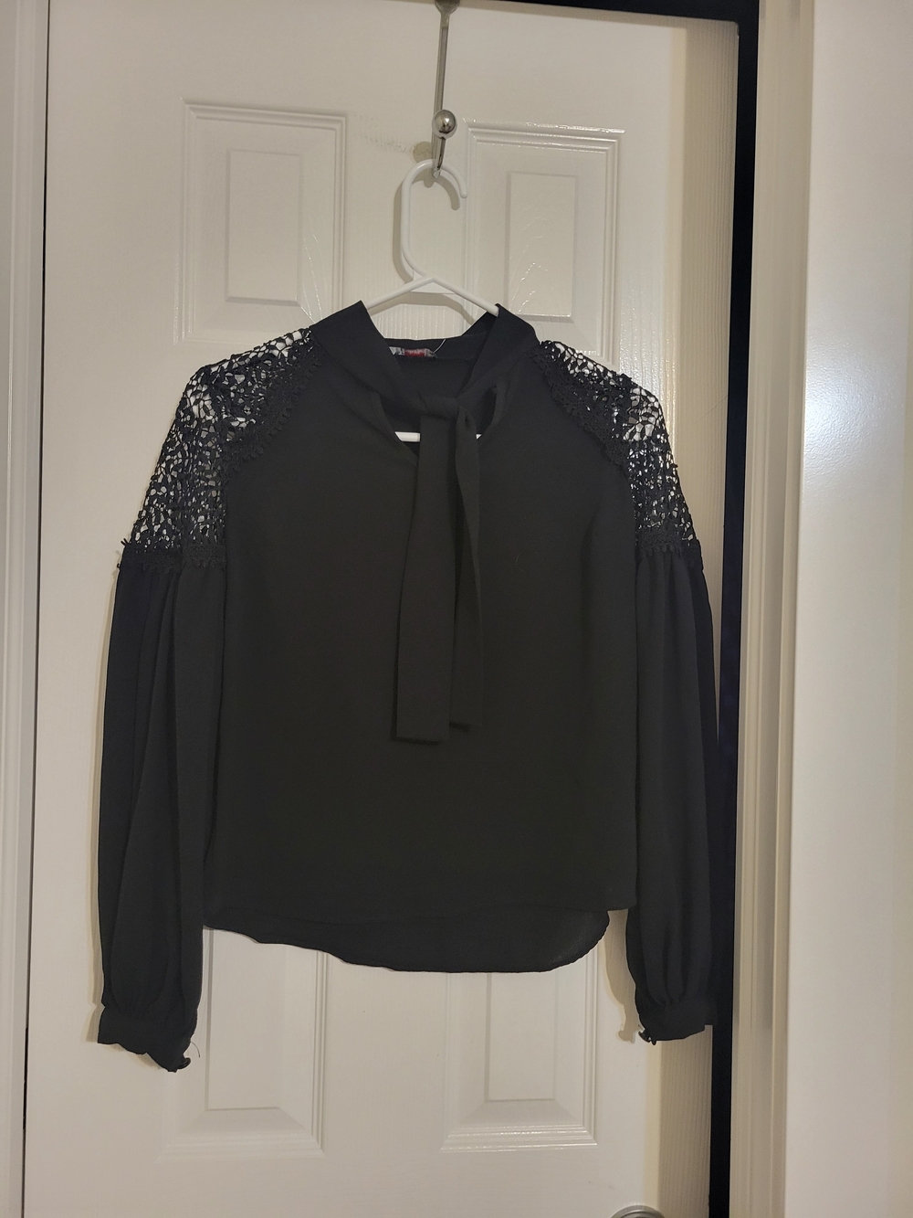 Mango Black Lace-Yoke Tie-Neck Women's Blouse Size 36 (S)
